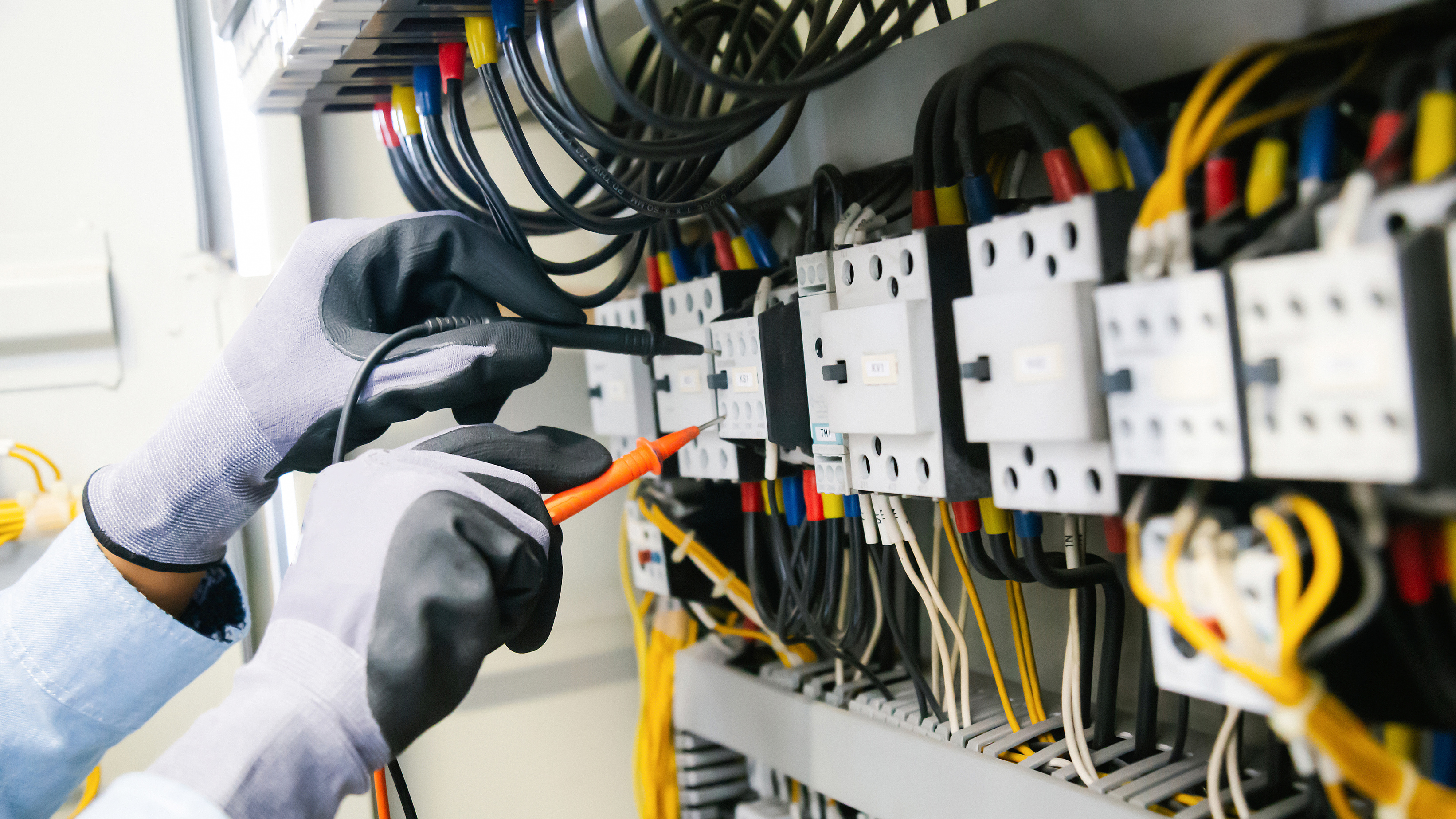 Electrical testing at a distribution board